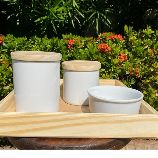 Kit Higiene Bebê Porcelana Bandeja e Tampas de Pinus