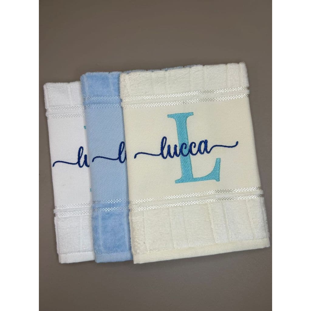 Toalhas Bordada personalizadas-  Inicial + nome