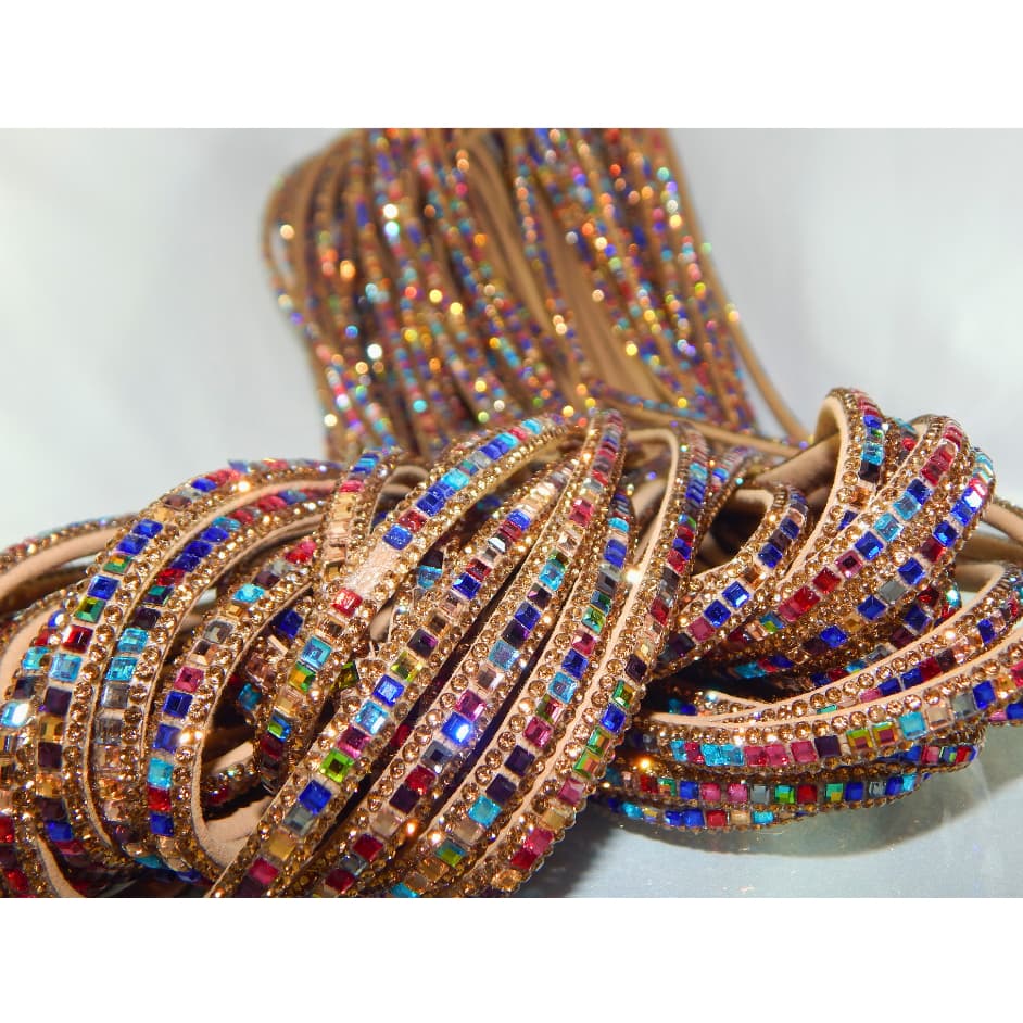 Meia cana Tira de Strass Paris Colorida Escura Premium -  | 1 a 4 Metros | - Tira em Camurça