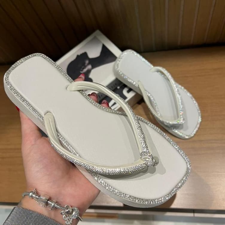 Chinelo Rasteira Feminino Nó Strass Brilhante Leve Confortável