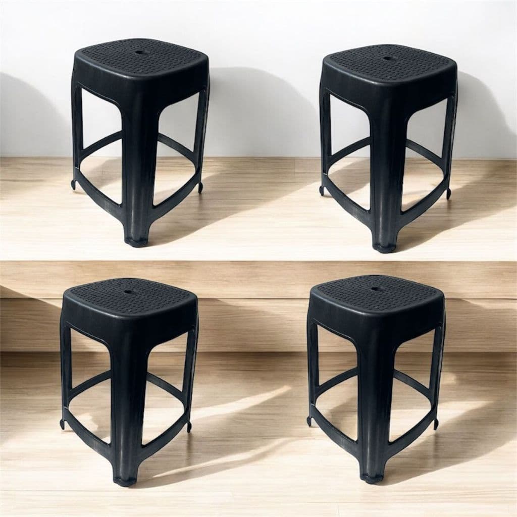 Kit 4 Banquetas de Plástico Adulto Resistente Banquinho Plástico Preto Reforçado Churrasco Festa