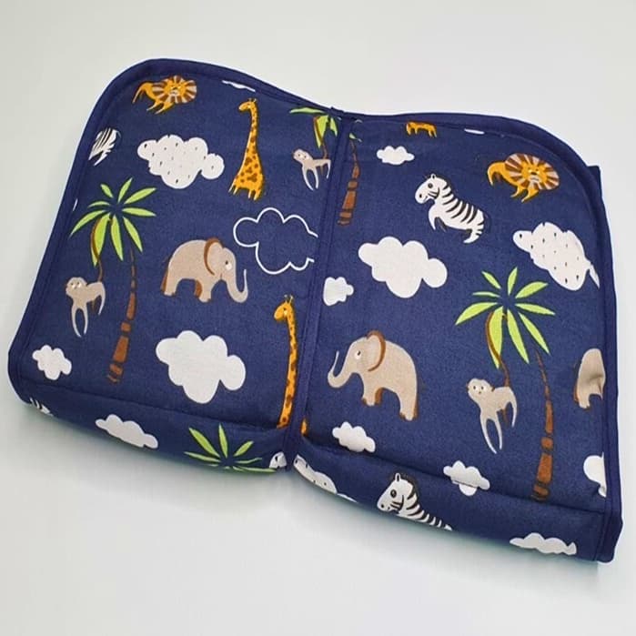 Trocador De Fraldas Bebe Portátil Impermeável Dobrável Pratico Ideal Para Uso Em Viagens Com Porta Fraldas ou Pomadas