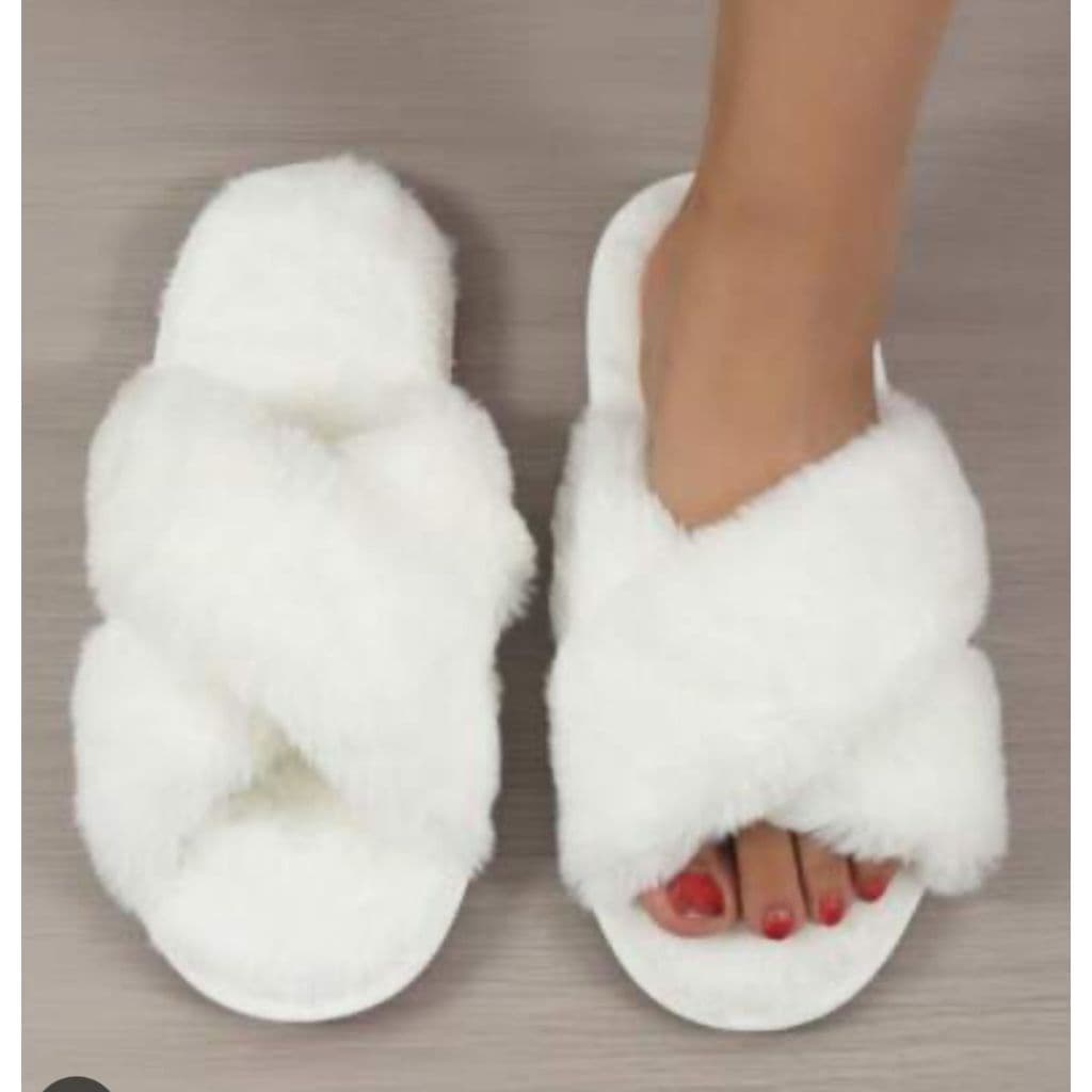 pantufa de pelo fofa branca confortavel lançamento tiras de pelinho