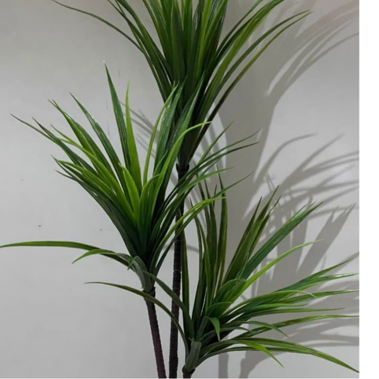 Yucca Artificial 🟣 YUCCA ARTIFICIAL – MAIOR (1,15m)