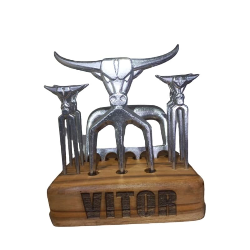 KIT GARRA E TRIDENTE PARA CARNES DE CHURRASCO PERSONALIZADO