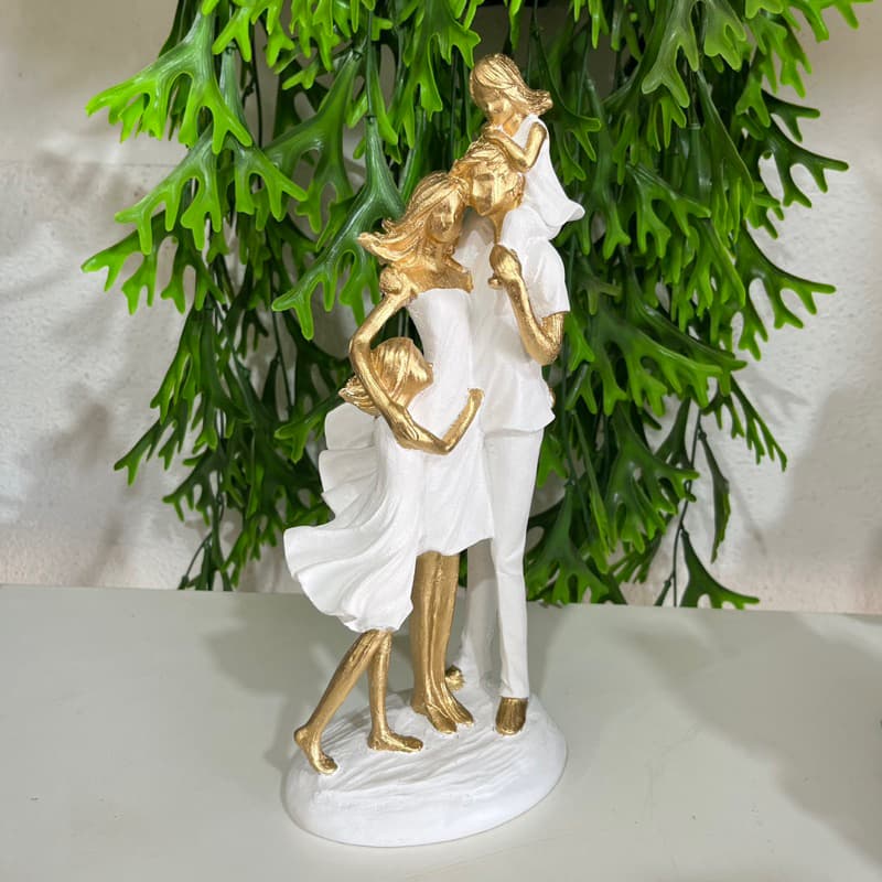 Escultura Estátua Pai Mãe e Filhas - Família Pai Mãe e Meninas - Decoração de Casa