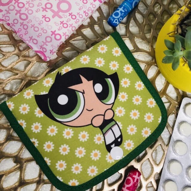 Necessaire porta absorvente/ farmacinha/ Porta carregador de celular