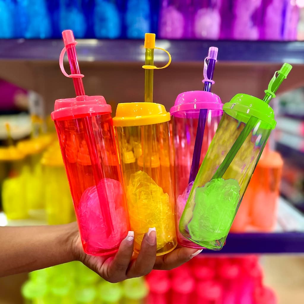 Kit 10 / 15 Copos Long Drink Coloridos com Tampa e Canudo Reutilizável – 320ml - Festa Balada