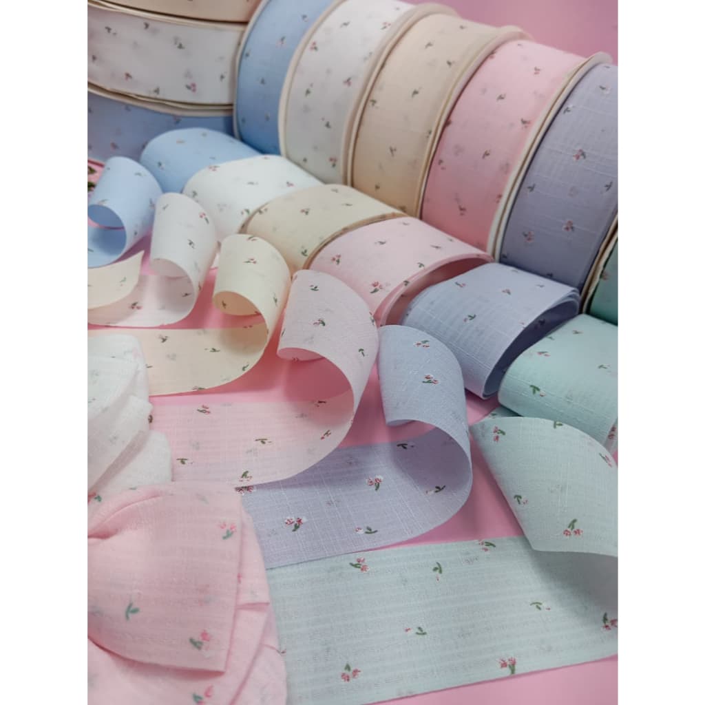 Fita de linho com mini florzinhas delicadas 2 metros