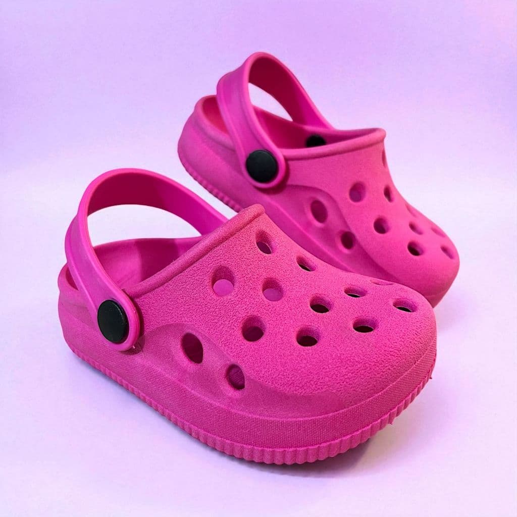 Babuche Injetado Casual Com Detalhe Personalizado Lançamento Sandália Infantil Unissex Leve Tratorada Antiderrapante