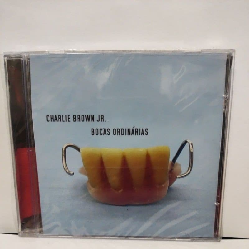 cd Charlie Brown Jr bocas ordinárias novo lacrado observação o cd e réplica do original