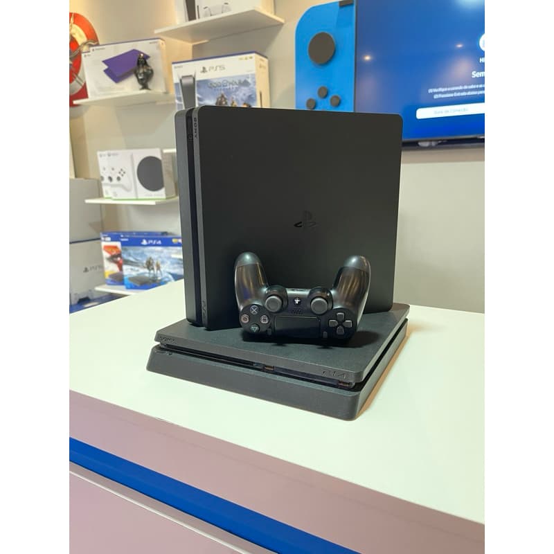 PS4 Slim 500GB / 1TB + 1 Controle + 1 Jogo - Produto Original com Nota Fiscal