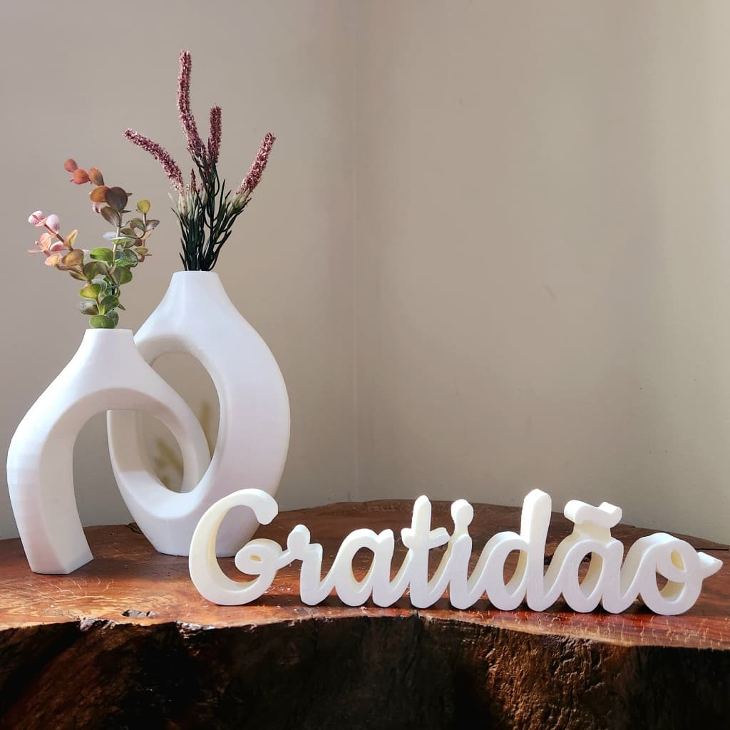 Enfeite Vasos Abraço Letreiro Gratidão – Enfeite de Mesa e Decoração para Sala, Elegante e Moderno