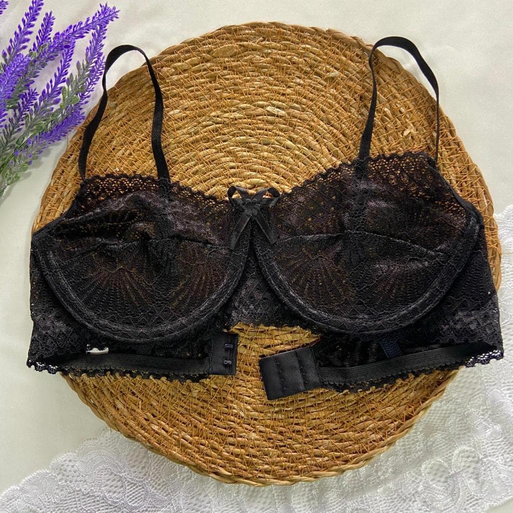 Sutiã de Renda sem Forro e sem Bojo com aro Bia Temos Tamanho Plus Size