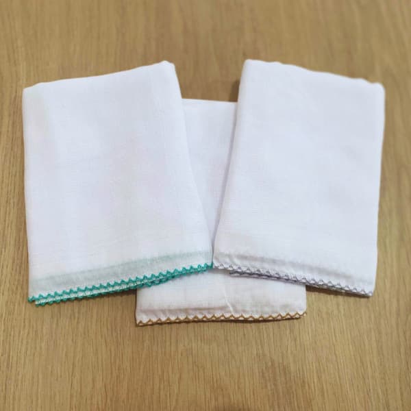 Trio Fralda Ombro Bebê 70x70 Algodão Antialérgico Macio Absorvente Detalhe Picueta Tecido Fralda