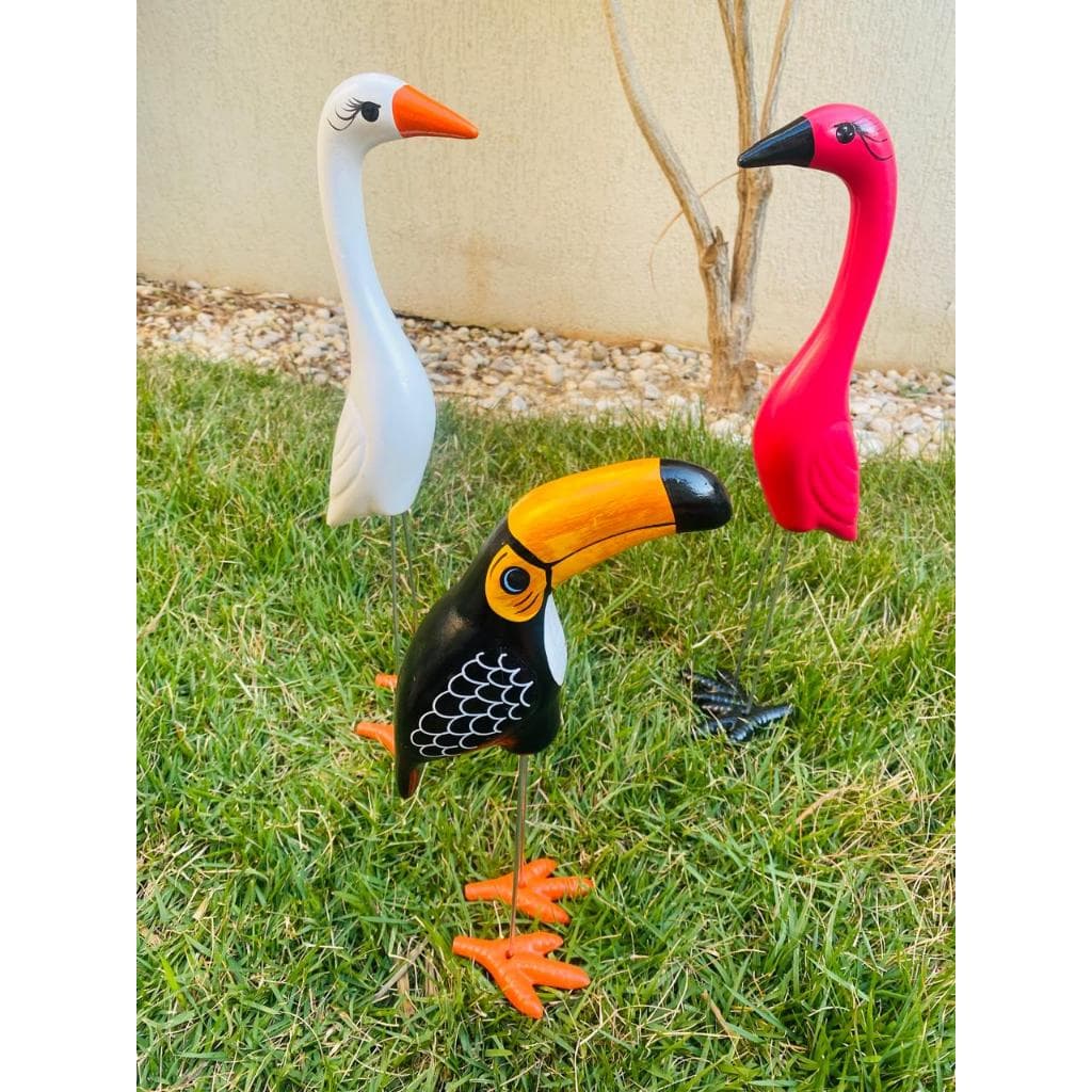Enfeite de Jardim Tucano Garça e Flamingo Decoração Grama Festa