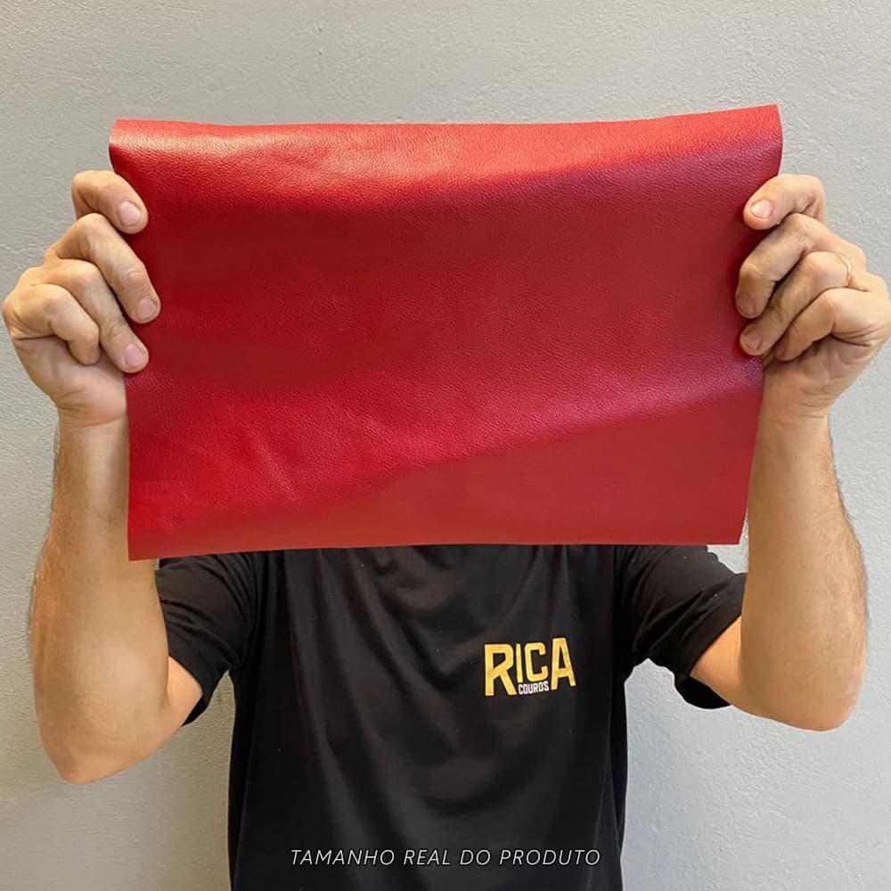 Painel de Couro Genuíno Tipo Fly 25x35cm – Placa Natural e Macia - Retalho Pedaço 10/12 linhas - Cor: Ferrari