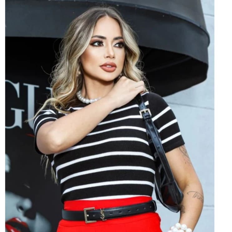 Blusa Feminina Cropped Modal Listrada Manga Curta Casual Social