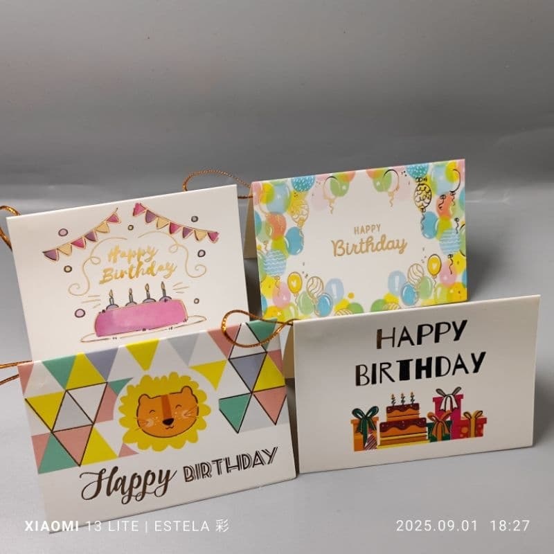 Kit 4 unidade cartão de aniversário tamanho mini 9X6.3cm