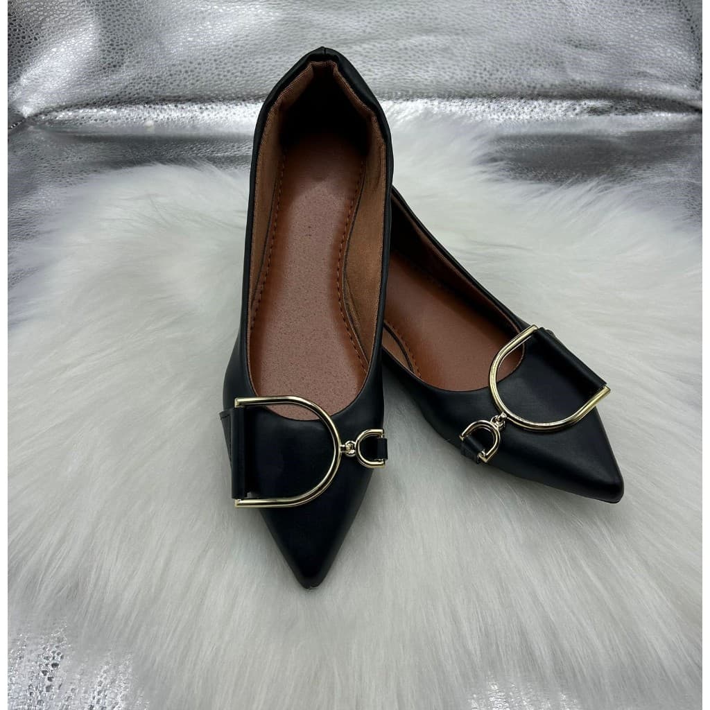 Sapatilha Feminina Fivela Dourada Bico Fino - Confort