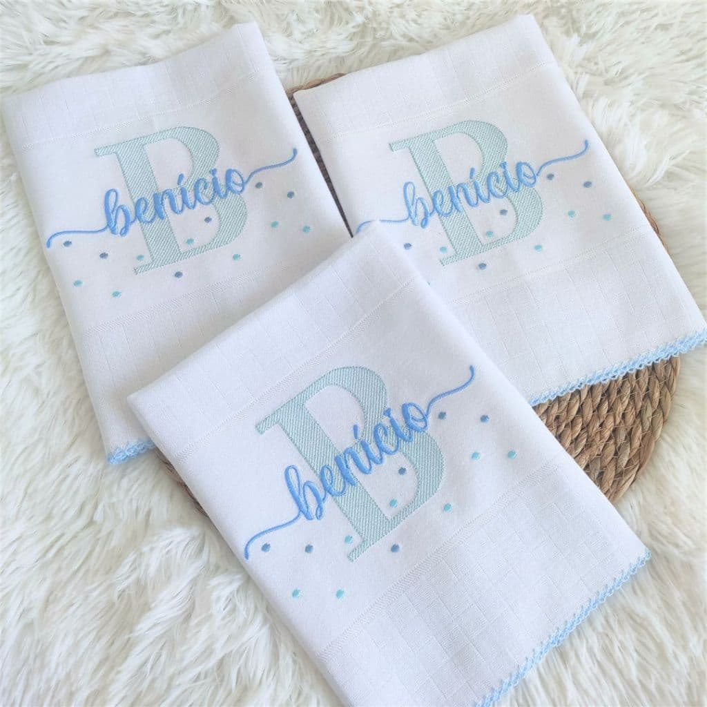 Kit de Fraldas de Boca Personalizado com Nome Contendo 3 unidades com medida de 37cm x 50cm