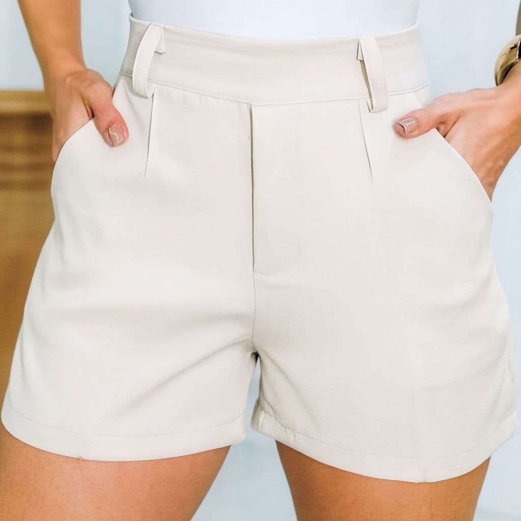 Short Feminino Alfaiataria Social Cintura Alta com Elástico Atras
