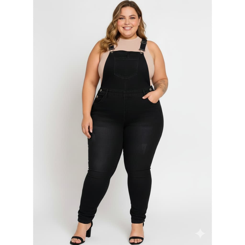 Jardineira Macacão Jeans Preto Feminino Plus Size