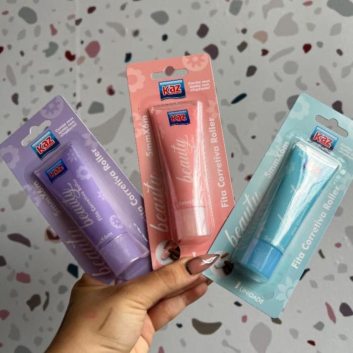 Fita Corretiva Roller Beauty 5mmx6m Kaz Escolar Embalagem Rosa Lilás e Azul KZ836