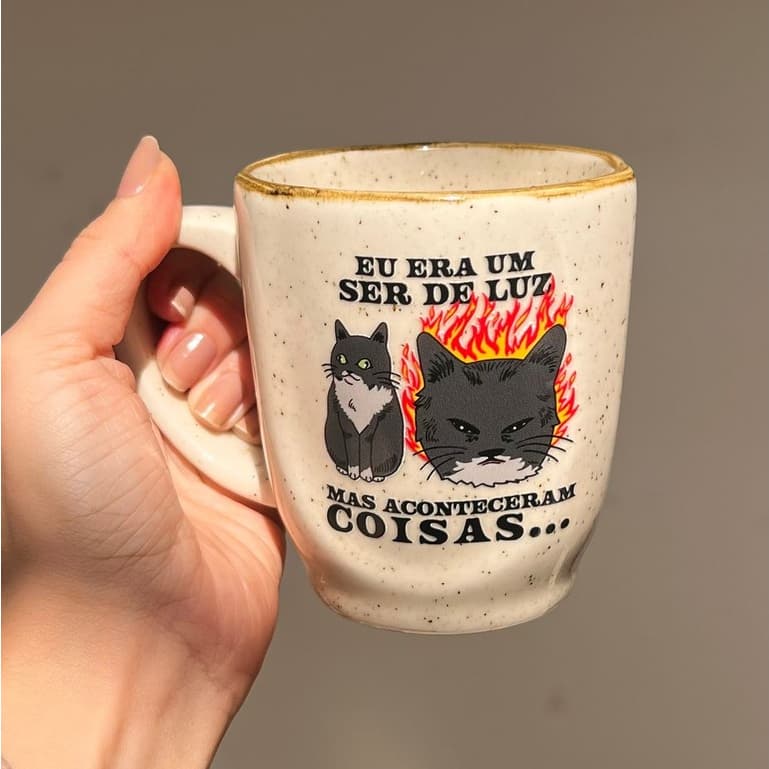 Caneca Névoa Gato Era um Ser de Luz - 260ml