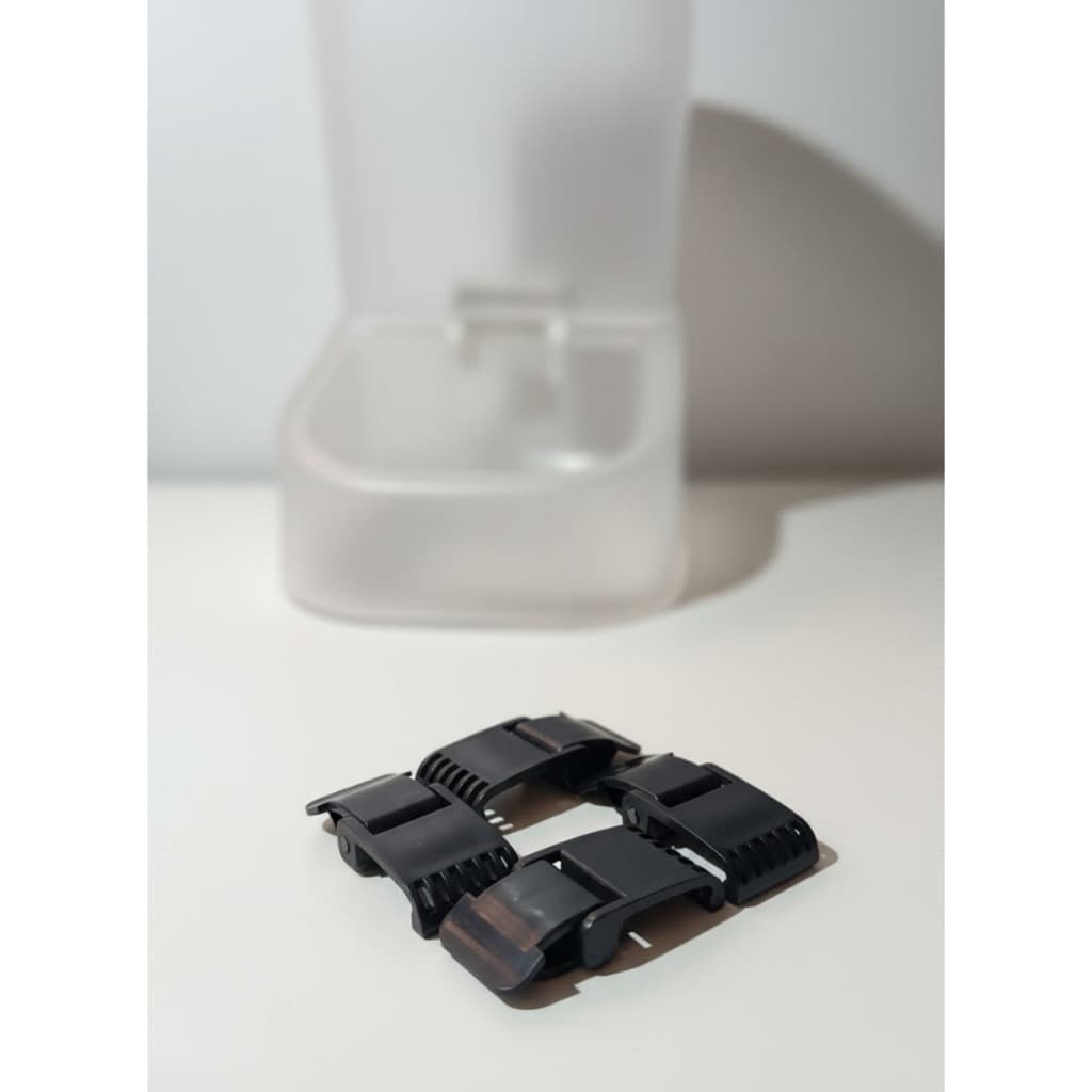 Travas para porta ração