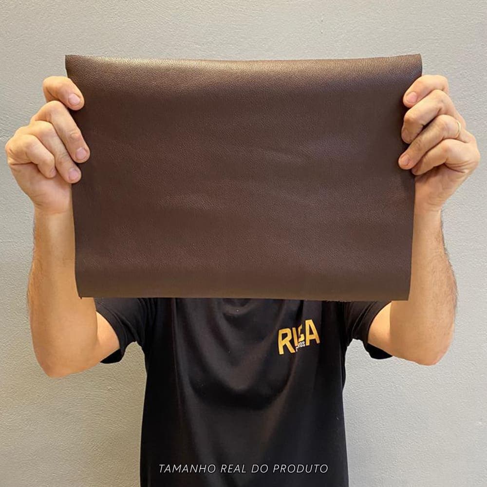 Painel de Couro Legítimo Tipo Fly 25x35cm – Placa Natural e Macia Retalho 10/12 linhas - Cor: Cacau