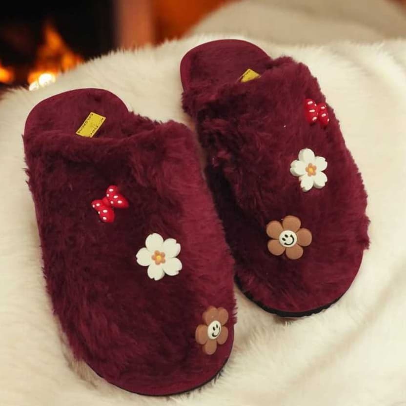 Pantufa de Pelúcia Com Enfeites coloridos Sortidos, Chinelo Confortável de Quarto Antiderrapante - Quentinho do 34 Ao 44