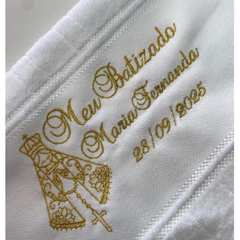 Toalhinha de Batizado Personalizada 30x45 Dohler – Algodão Branco com Bordado Prata ou Dourado