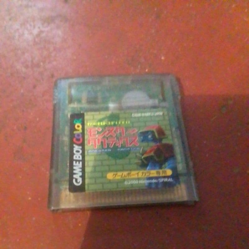 Cartucho de Game Boy Kakurenbo Battle Monster Tatics original