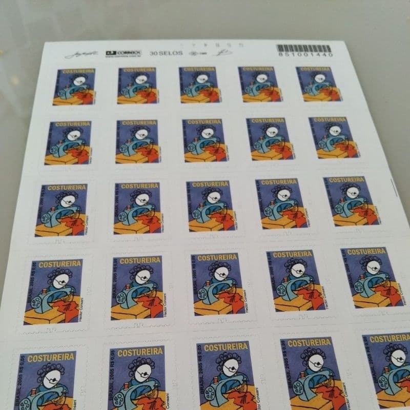 cartela com 30 selos da Costureira