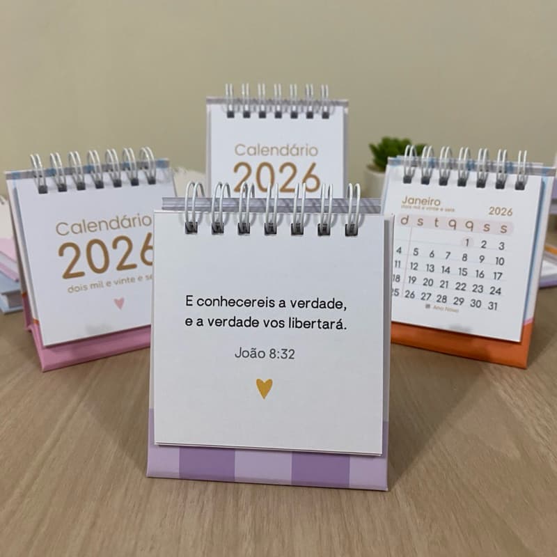 Mini Calendário de Mesa 2026 com versículos