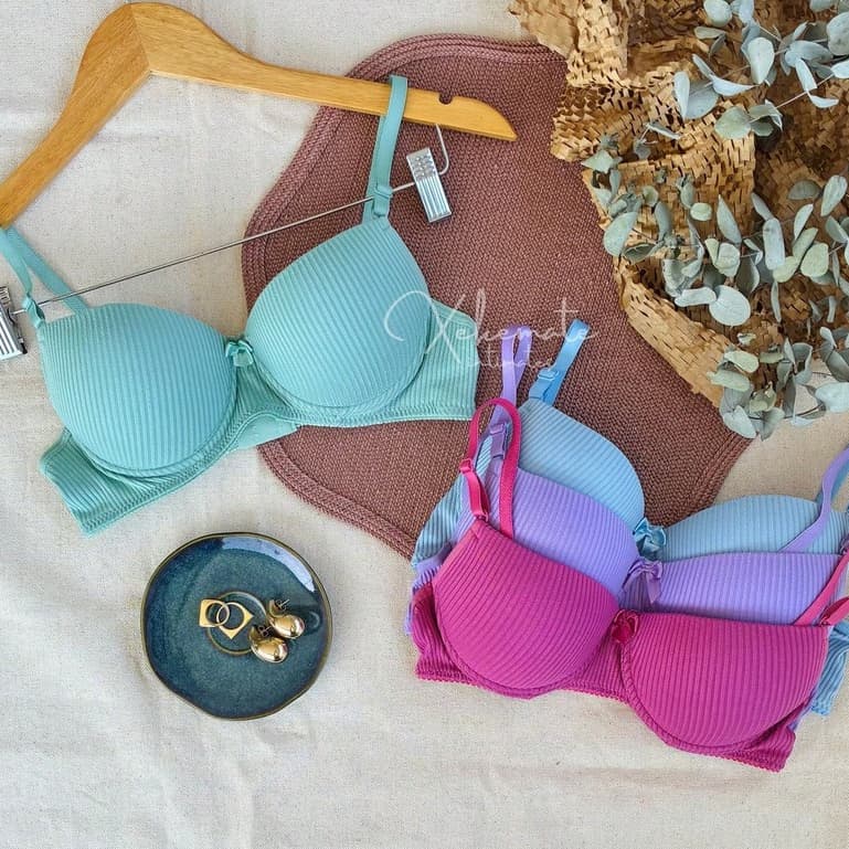 Kit 3 Sutia com Bojo Canelado Liso Soutien Básico Dia a Dia Sutian Confortável Moda Feminina