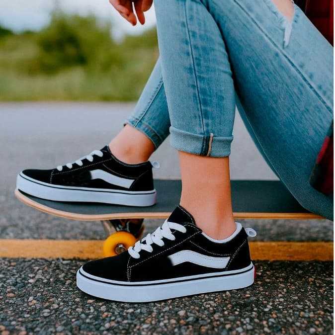 Tênis Skatista Streetweare Unissex Confortável 34 ao 43 Cinza, Rosa, Branco, Preto, Preto e Branco