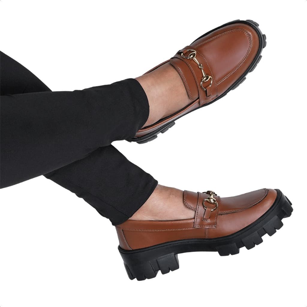 Sapato Feminino MocassimTratorado Blogueira Klon Havana Casual Moda Bico Redondo Lançamento