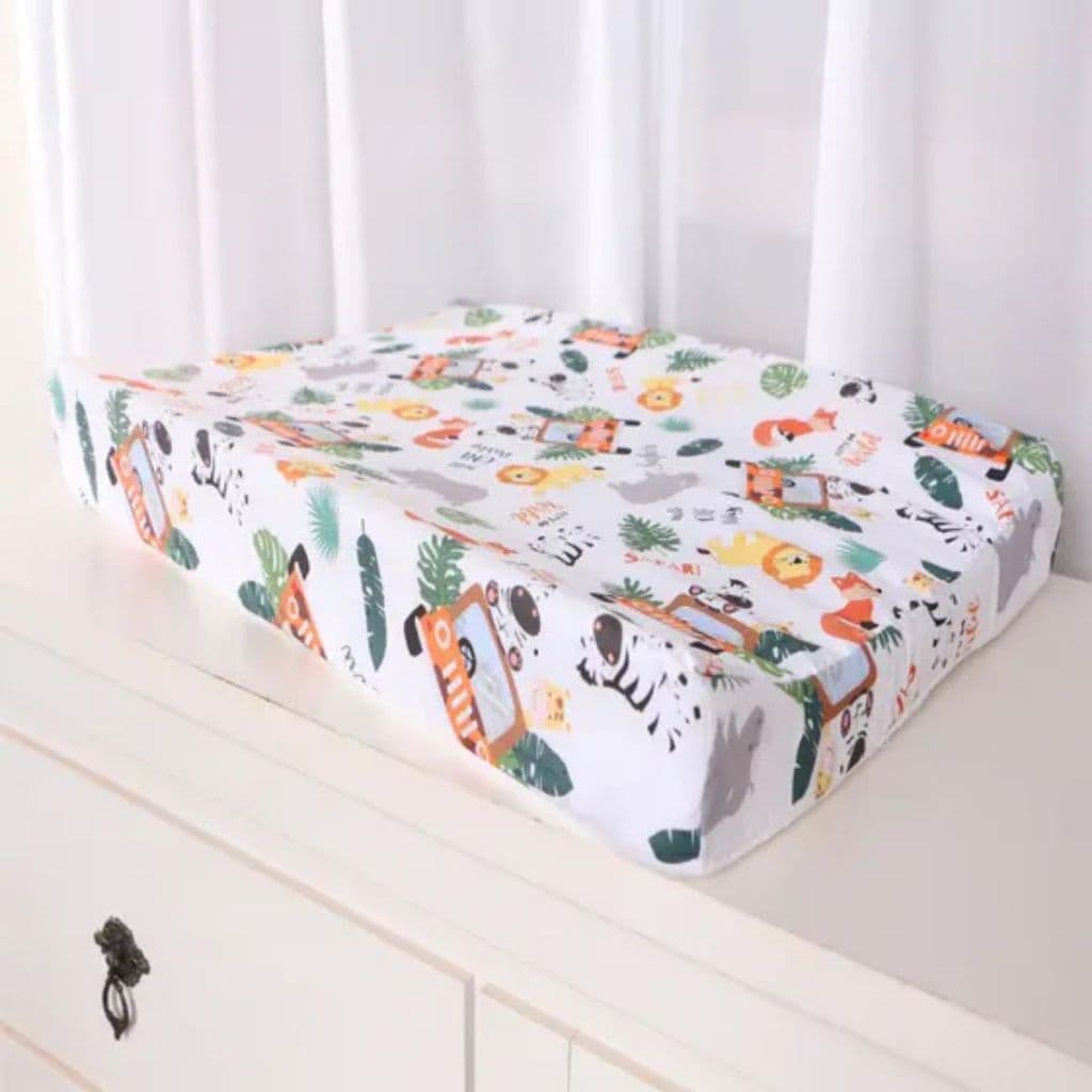 Trocador De Fraldas Anatômico Impermeável Menina Menino Para Cômoda e Berço - Safari