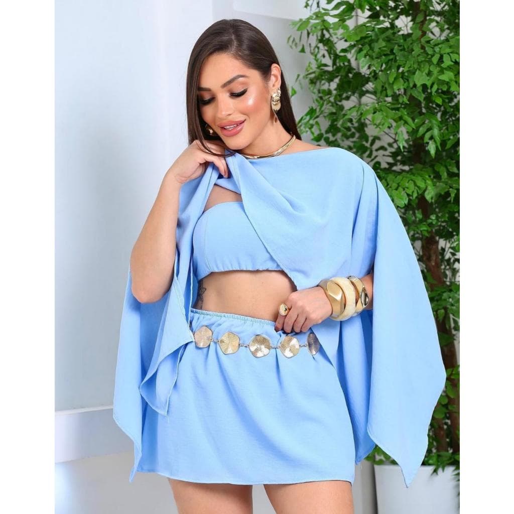 Conjunto 3 Peças Top , Capa e Short Saia Moderno com Caimento Estiloso no Tecido Duna Elegante.