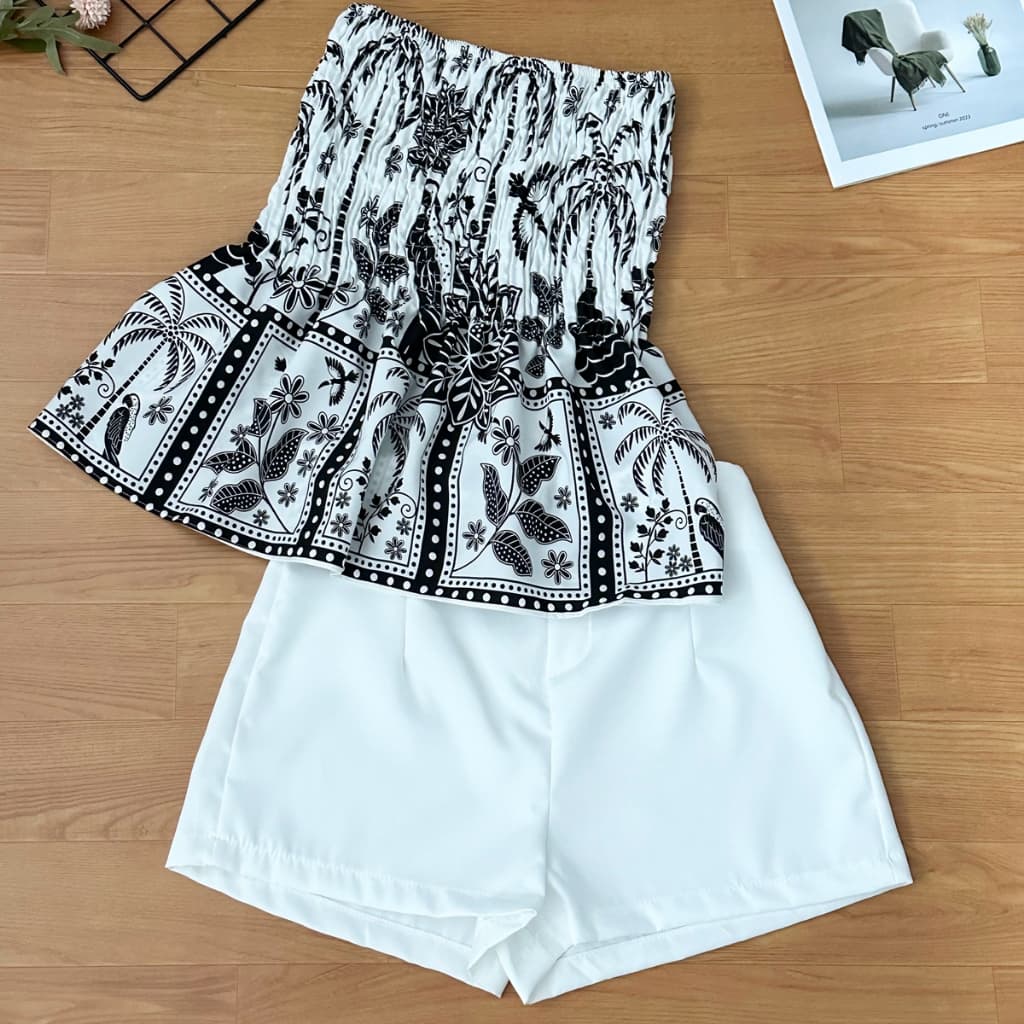 Conjunto feminino de duas peças, blusa estampada sem alças e shorts lisos, roupa casual de verão