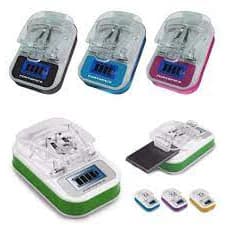 Carregador de Bateria Universal para Celular Camera e outros com Visor LCD FA0115-G