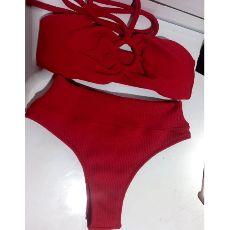 Biquíni Femenino com top con detalhe Argola tem bojo,Calcinha CinturaAlta 2026