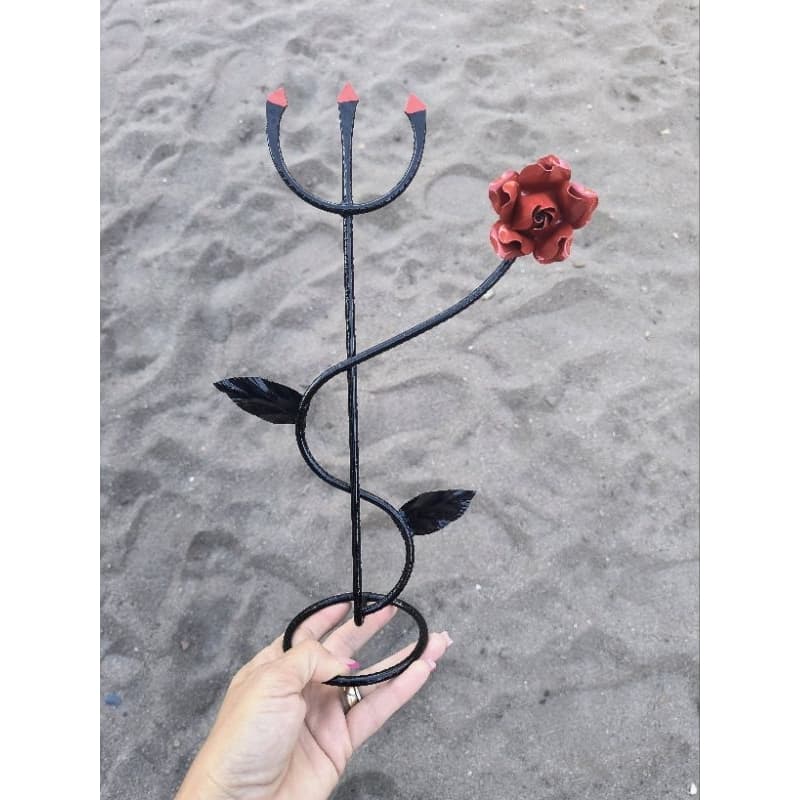 Ferramenta Assentamento Pombo Gira