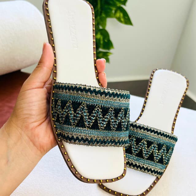 Rasteirinha Estilo Boho Chic Feminina Tecido Artesanal Sandália Confort Bico Quadrado Indiana