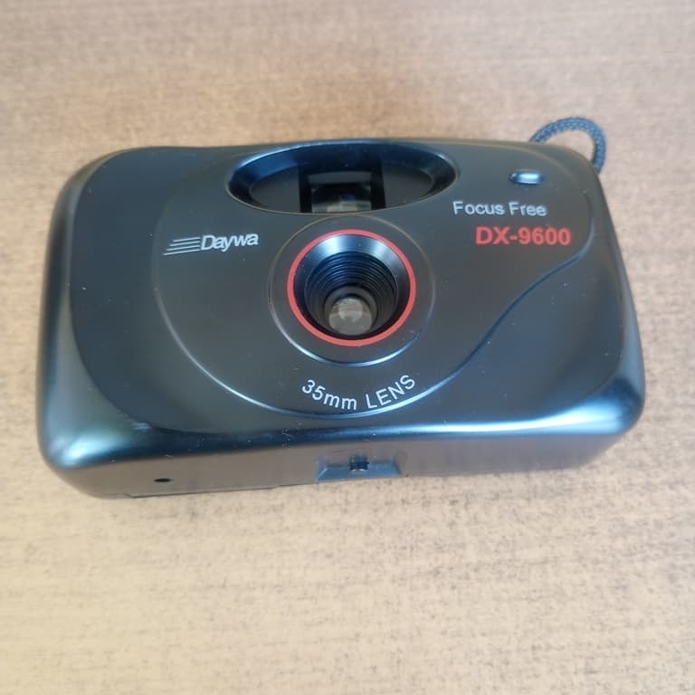 Câmera Fotográfica Analógica Daywa DX-9600 Focus Free Antiga Retrô Vintage Japonesa