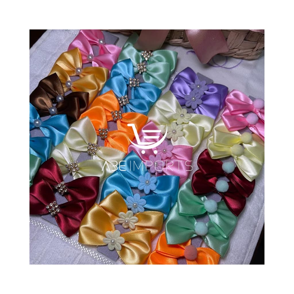 Kit 100 Laços Pet Fêmea Borboleta Cetim Acessórios Cachorro Feito à Mão Banho e Tosa Pronta Entrega