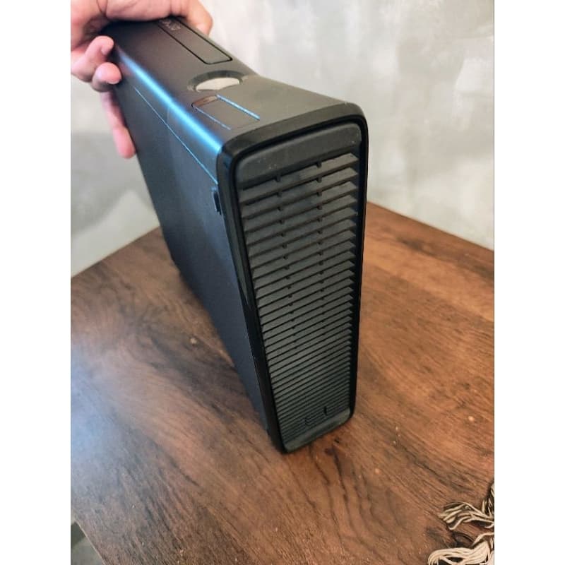 Xbox 360 Slim Pra peças ou decoração não funciona Liz vermelha