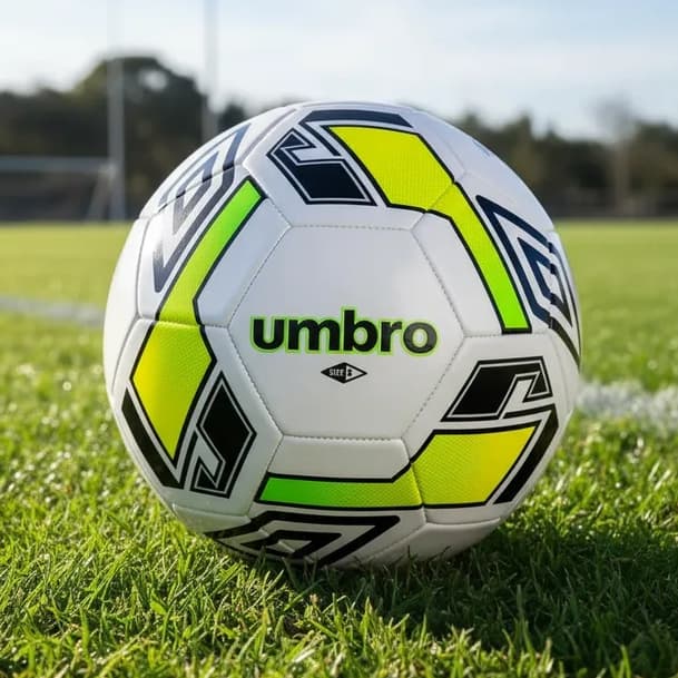 Bola Futebol Campo Umbro Sigma Original Costura Reforçada Resistente Treino e Jogo Alta Durabilidade